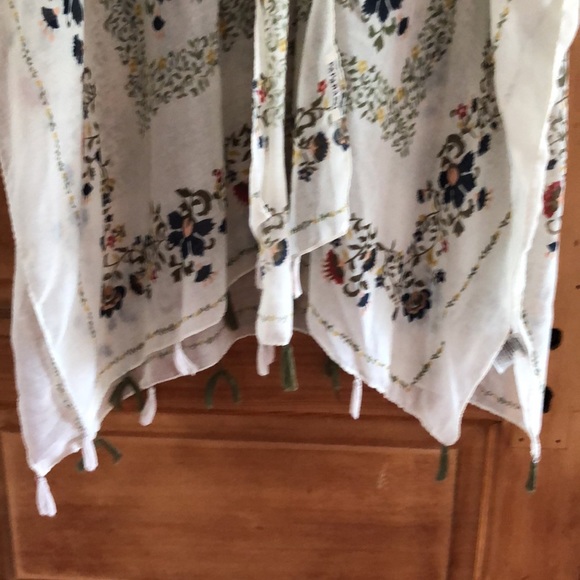 Shawl? Either way it’s cute 😆 - Picture 3 of 7